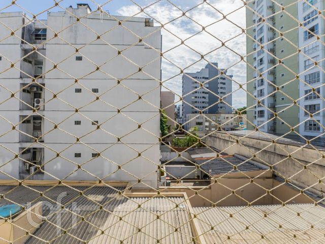 Apartamento com 78m², 2 dormitórios, 1 suíte, 1 vaga, Petrópolis em Porto Alegre