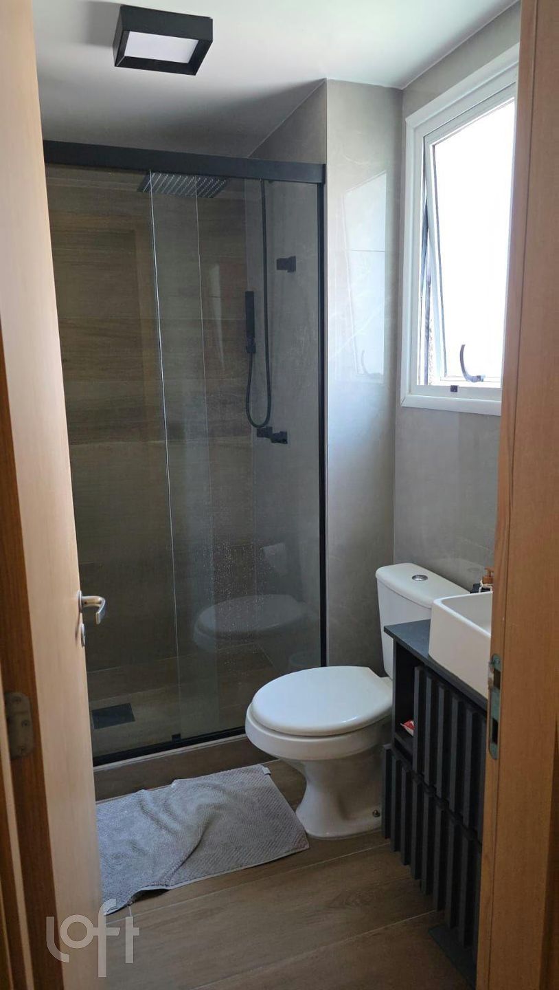 Apartamento com 79m², 2 dormitórios, 1 suíte, 1 vaga, Petrópolis em Porto Alegre