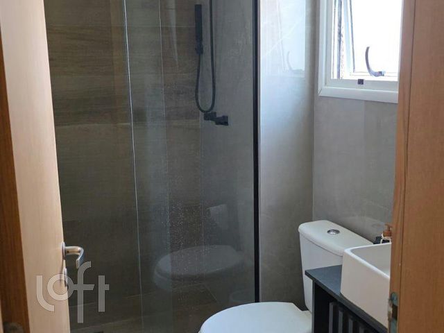 Apartamento com 79m², 2 dormitórios, 1 suíte, 1 vaga, Petrópolis em Porto Alegre