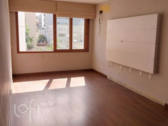 Apartamento com 78m², 2 dormitórios, 1 suíte, 1 vaga, Petrópolis em Porto Alegre