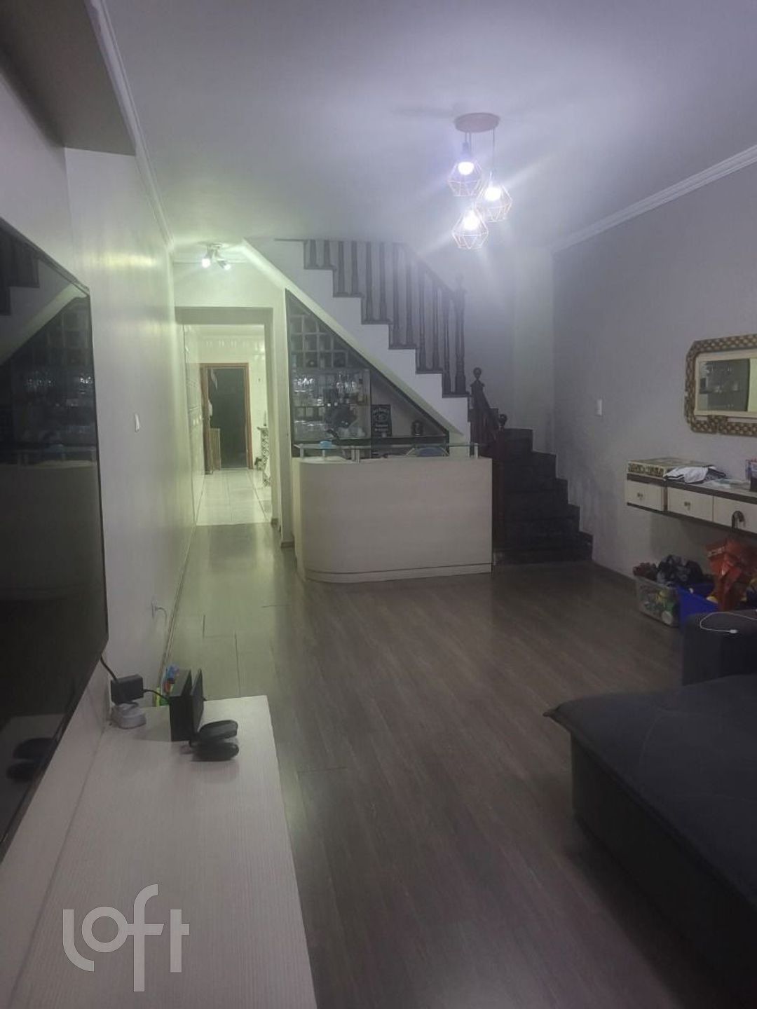 Casa à venda com 3 quartos, 131m² - Foto 1