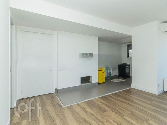 Apartamento com 60m², 1 dormitório, 1 suíte, 2 vagas, Chácara das Pedras em Porto Alegre