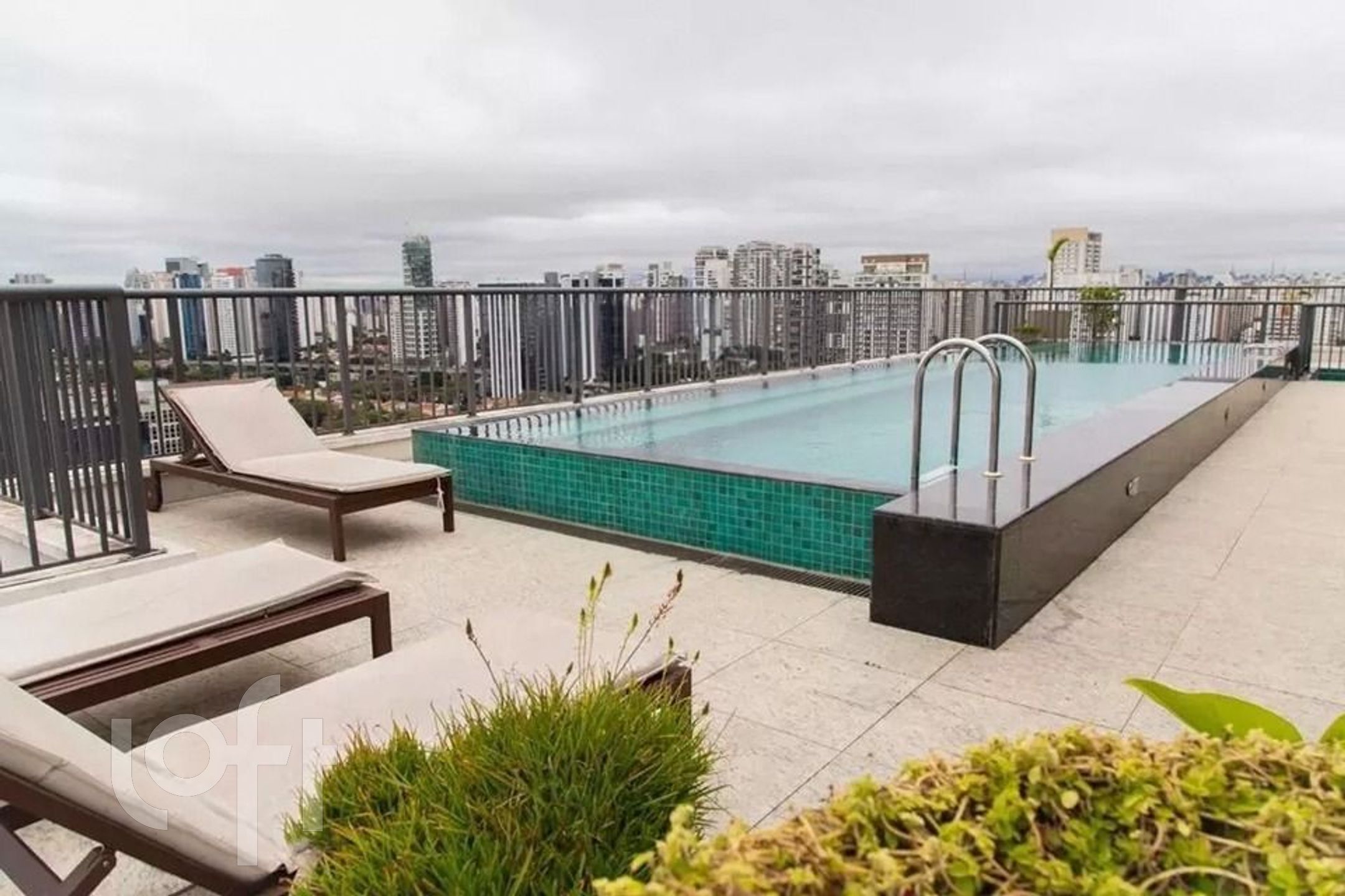 Apartamento em Vila Cordeiro - São Paulo