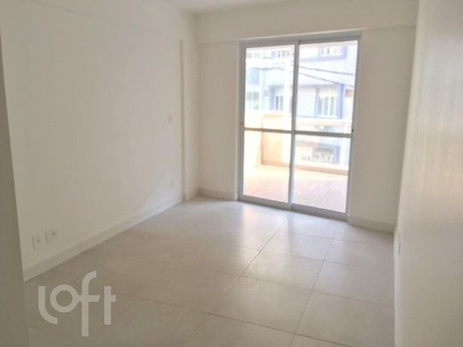 Apartamento à venda com 2 quartos, 165m² - Foto 9