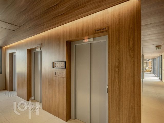 Apartamento com 90m², 3 dormitórios, 2 vagas, Cidade Baixa em Porto Alegre