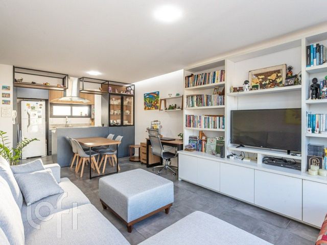 Apartamento com 70m², 2 dormitórios, 1 suíte, 1 vaga, Vila Ipiranga em Porto Alegre