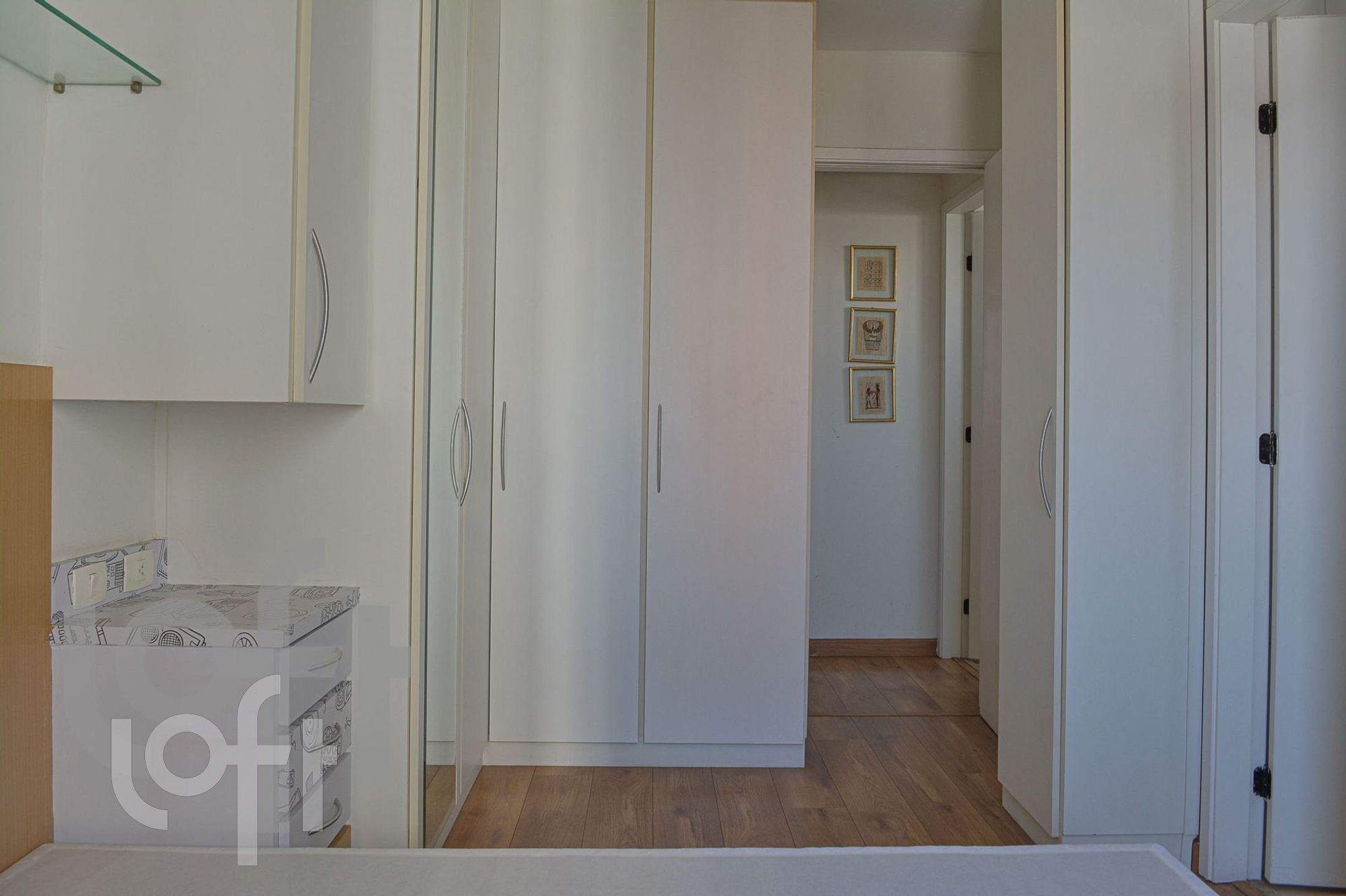 Apartamento à venda com 2 quartos, 70m² - Foto 3