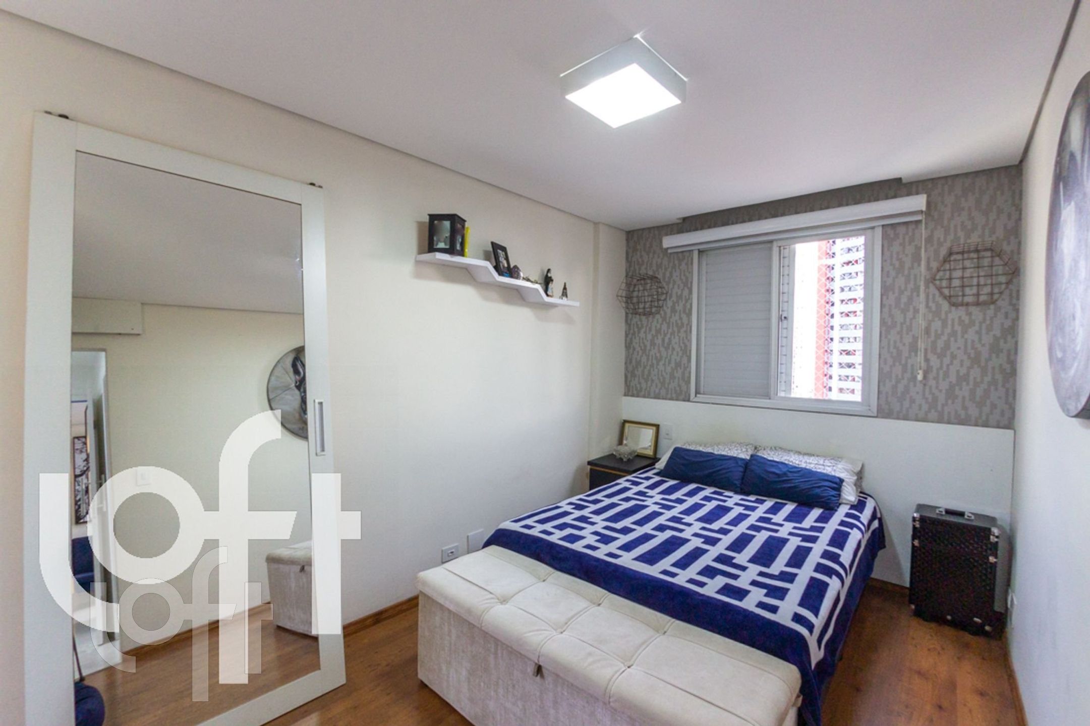 Apartamento à venda com 2 quartos, 64m² - Foto 2