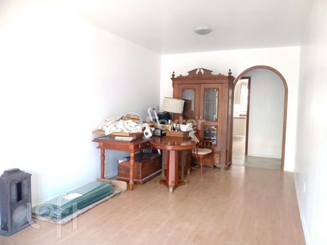 Apartamento com 104m², 3 dormitórios, 1 suíte, 1 vaga, Rio Branco em Porto Alegre