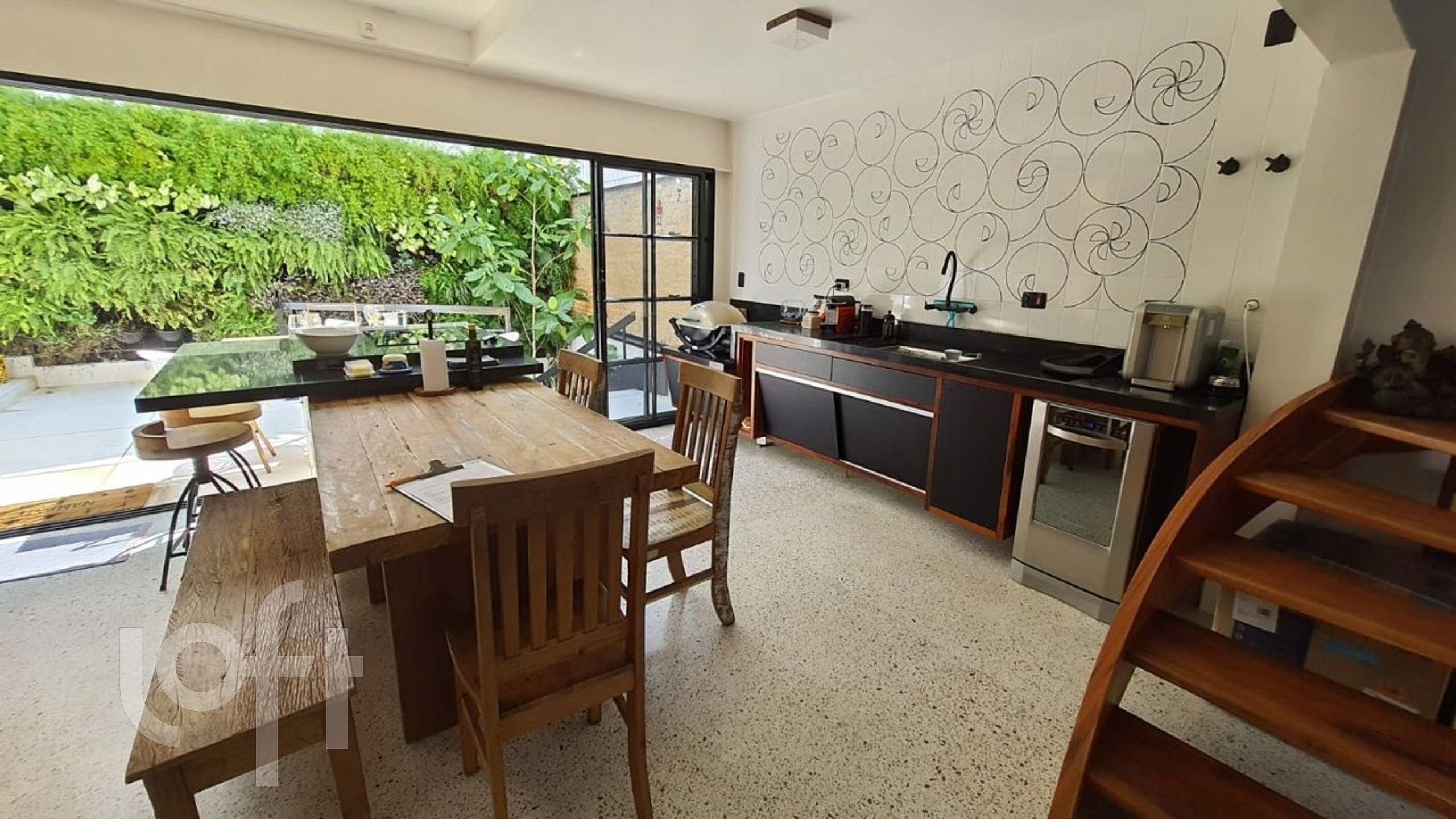 Casa à venda com 2 quartos, 160m² - Foto 2