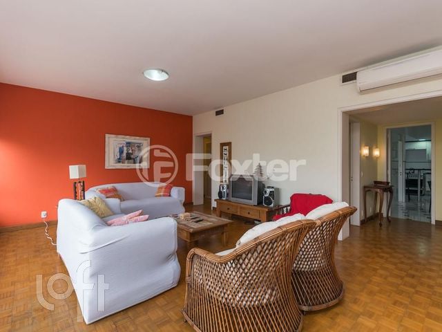 Apartamento com 167m², 4 dormitórios, 3 suítes, 1 vaga, Moinhos de Vento em Porto Alegre
