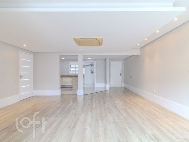 Apartamento com 127m², 3 dormitórios, 2 suítes, 1 vaga, Moinhos de Vento em Porto Alegre