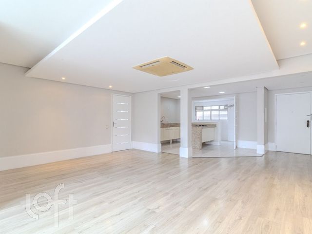 Apartamento com 127m², 3 dormitórios, 2 suítes, 1 vaga, Moinhos de Vento em Porto Alegre