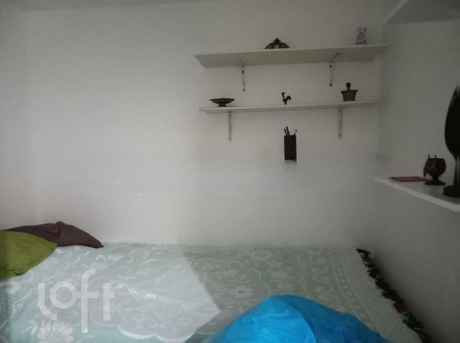 Apartamento à venda com 2 quartos, 70m² - Foto 3