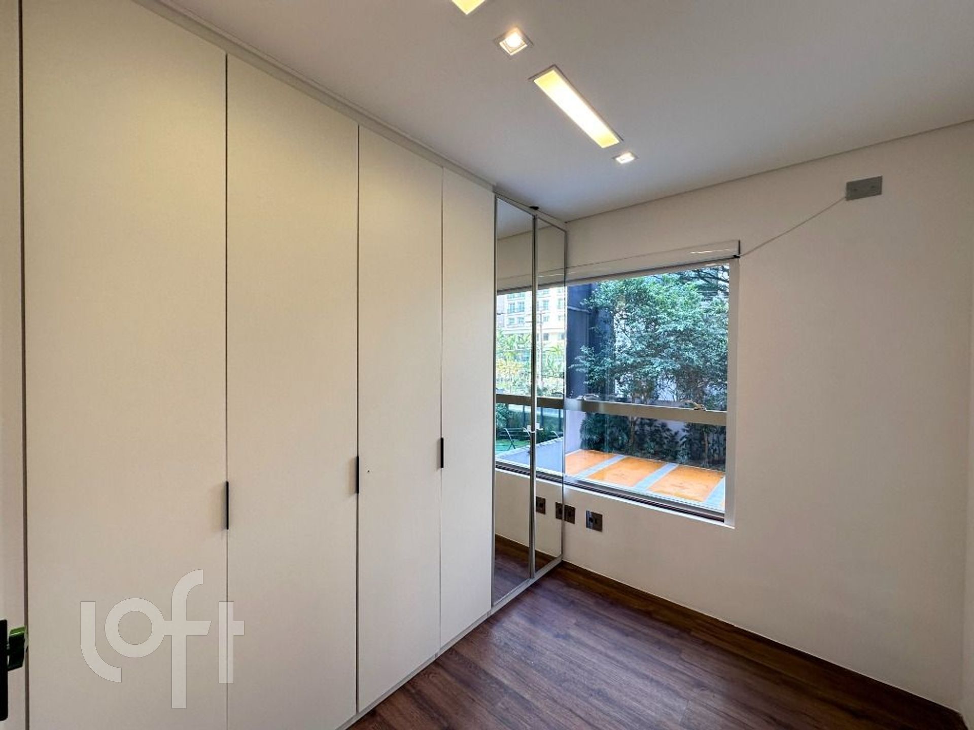 Apartamento à venda com 2 quartos, 75m² - Foto 22