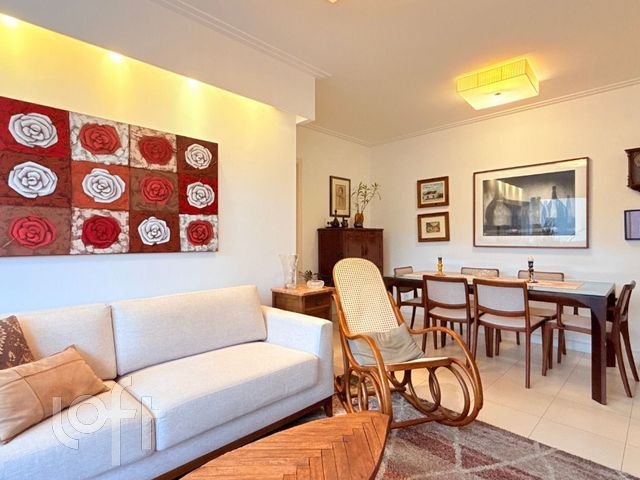 Apartamento com 96m², 3 dormitórios, 1 suíte, 2 vagas, Rio Branco em Porto Alegre