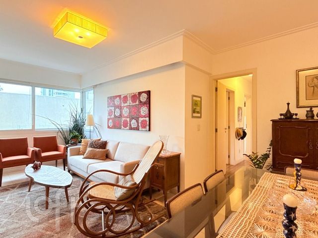 Apartamento com 96m², 3 dormitórios, 1 suíte, 2 vagas, Rio Branco em Porto Alegre