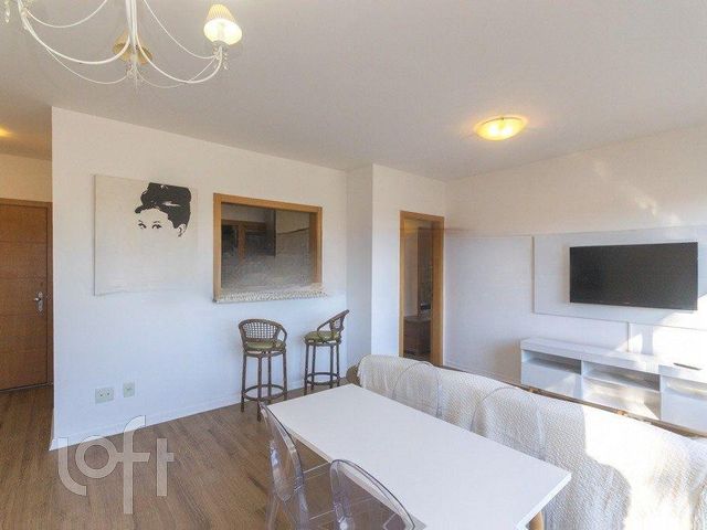 Apartamento com 73m², 2 dormitórios, 1 suíte, 1 vaga, São João em Porto Alegre