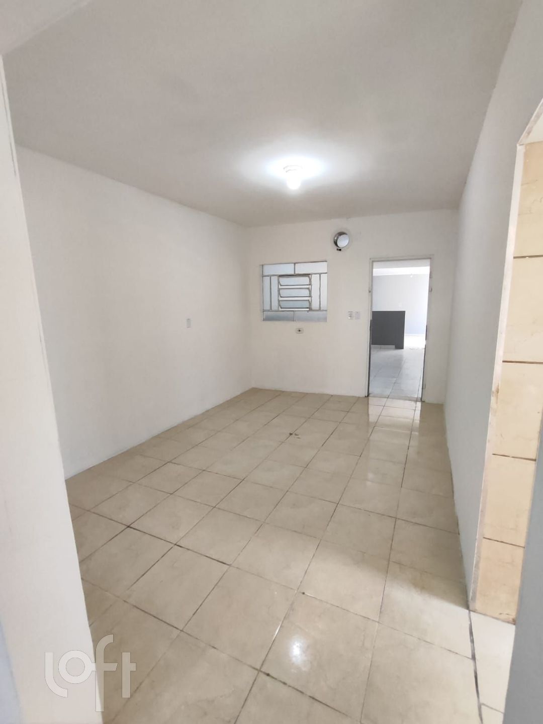 Casa à venda com 3 quartos, 79m² - Foto 1