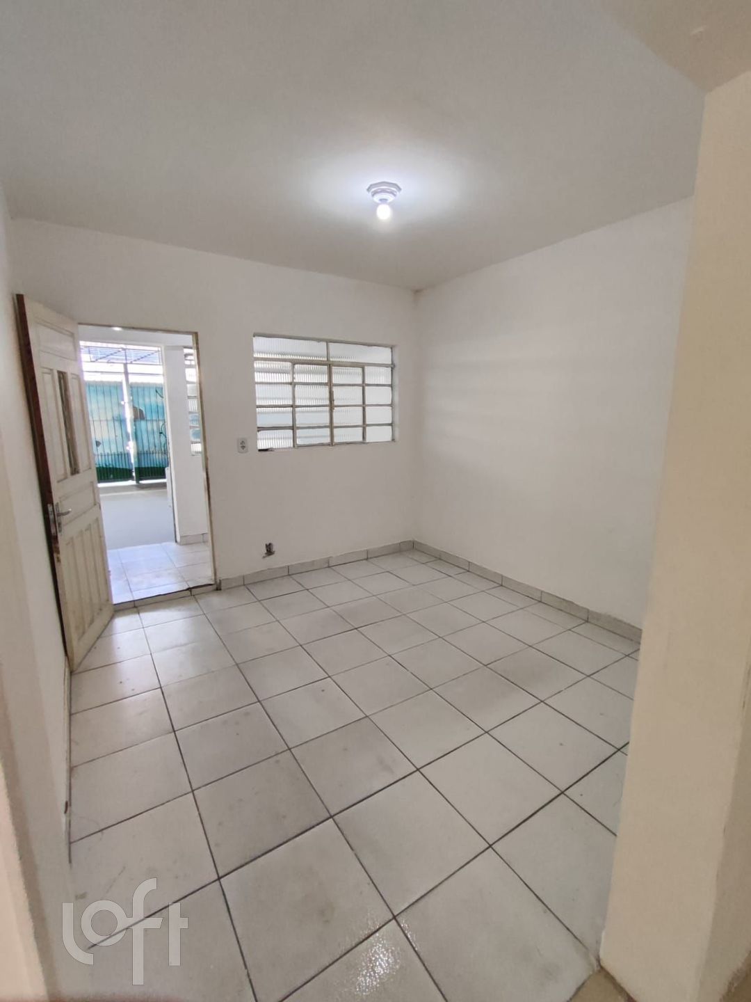 Casa à venda com 3 quartos, 79m² - Foto 2