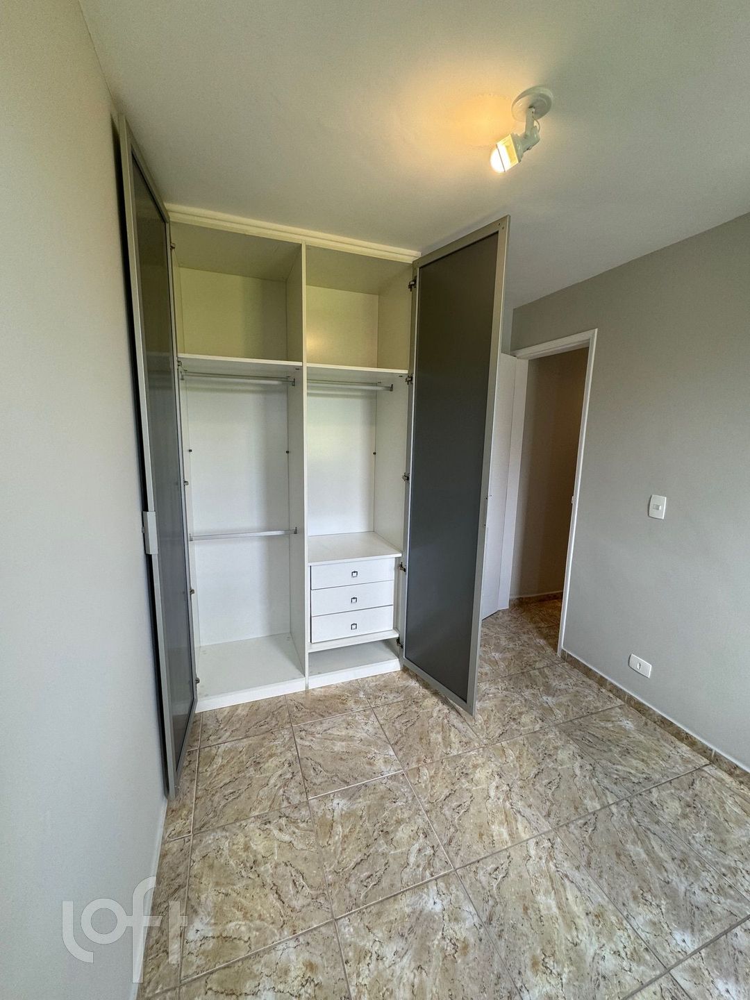 Apartamento à venda com 2 quartos, 46m² - Foto 9