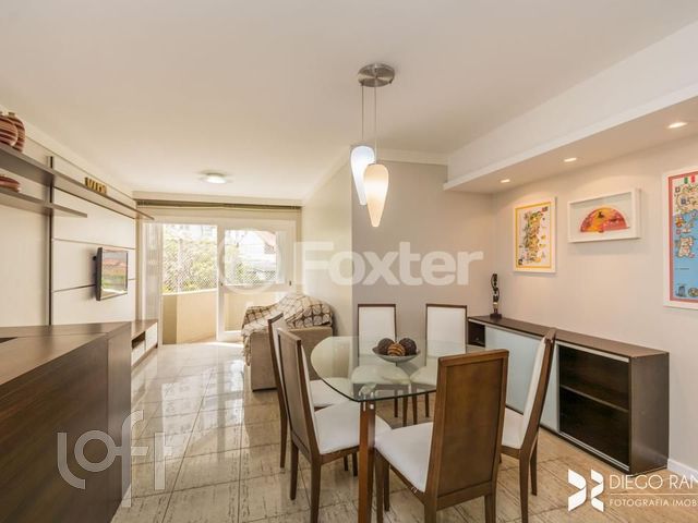 Apartamento com 107m², 2 dormitórios, 1 suíte, 2 vagas, Bela Vista em Porto Alegre