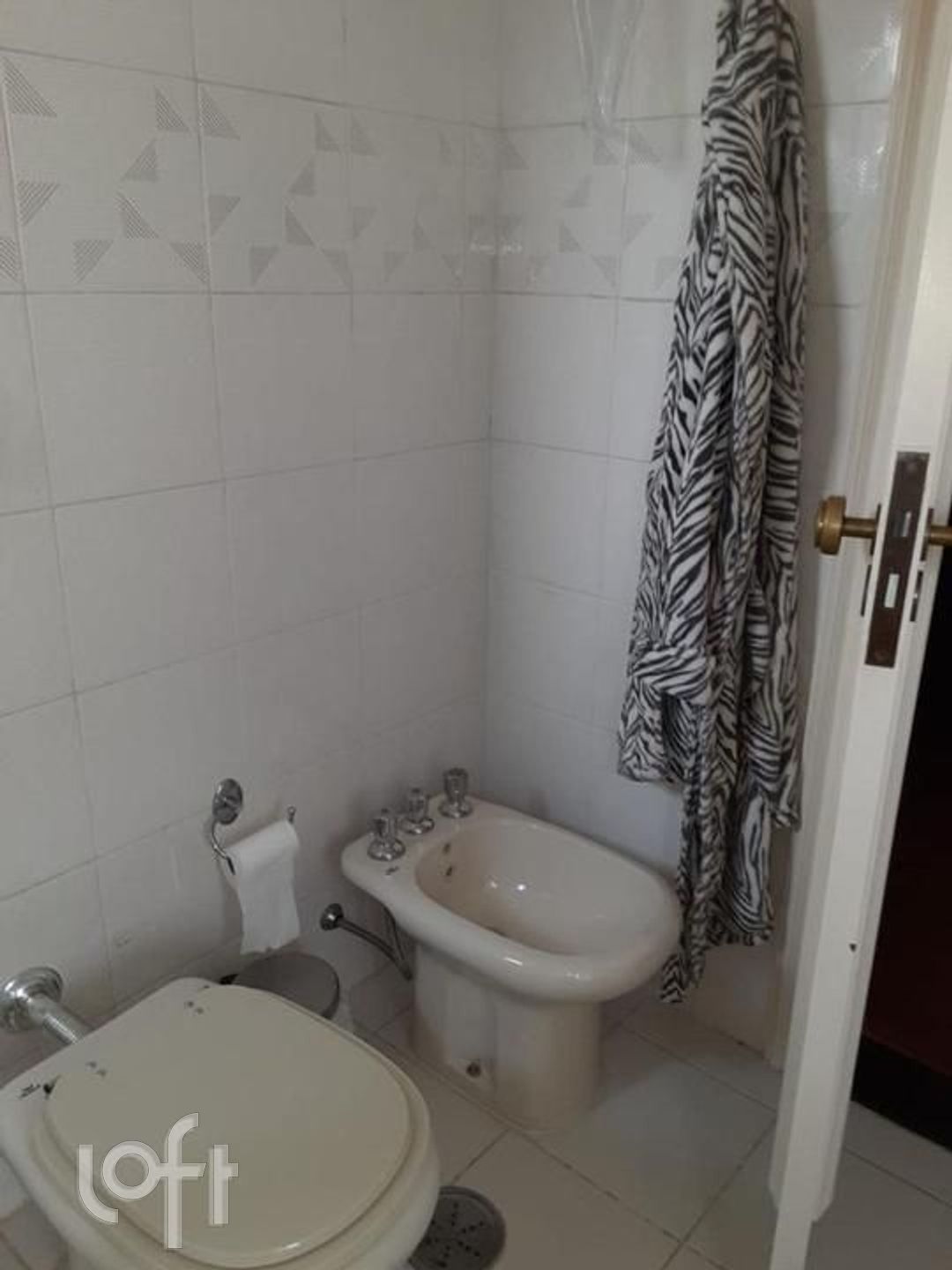 Apartamento à venda com 3 quartos, 190m² - Foto 13