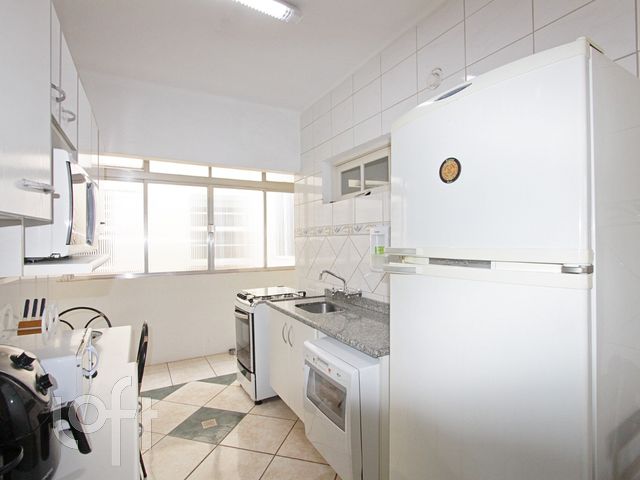 Apartamento com 90m², 3 dormitórios, 1 suíte, Petrópolis em Porto Alegre