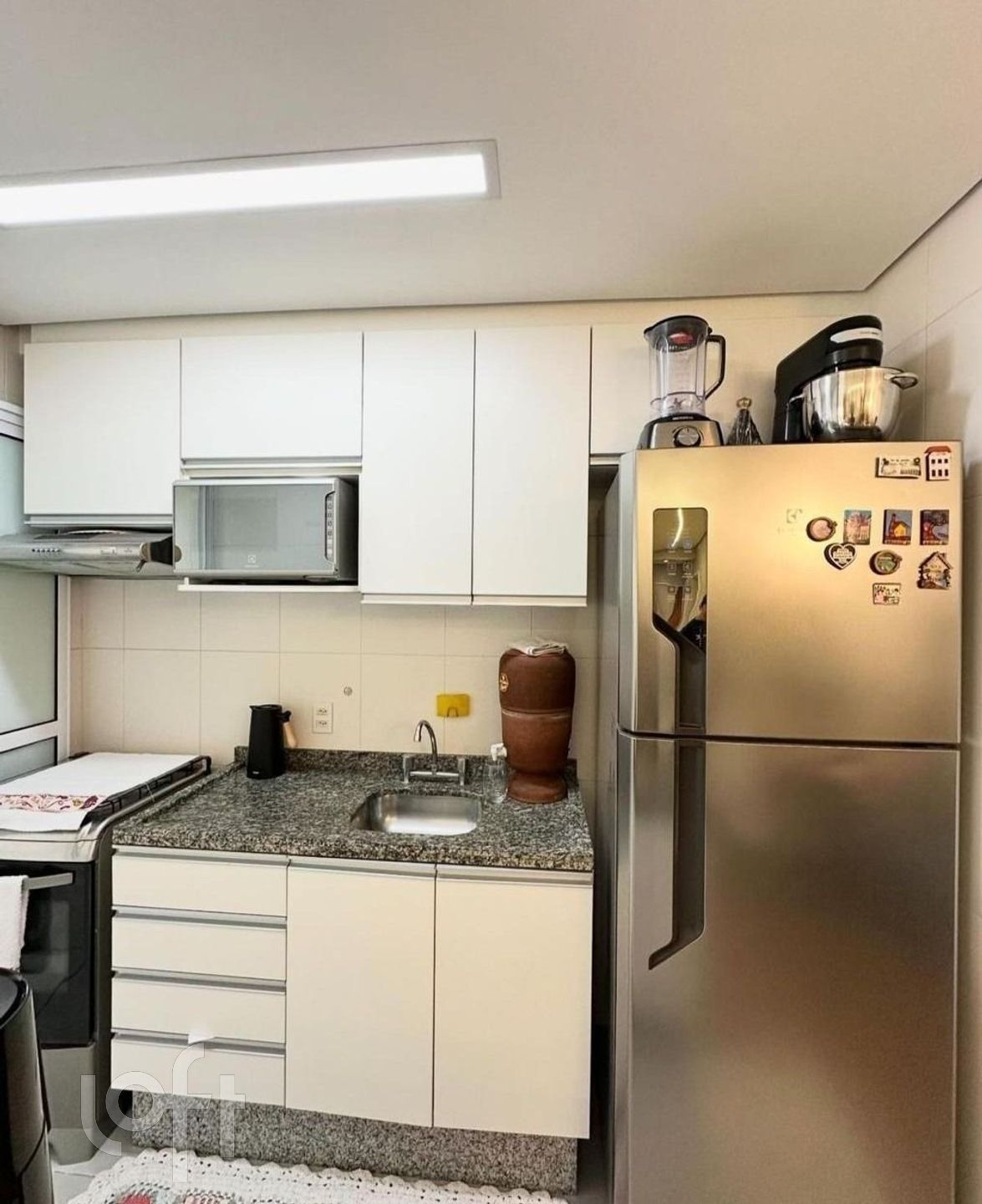 Apartamento à venda com 3 quartos, 75m² - Foto 4