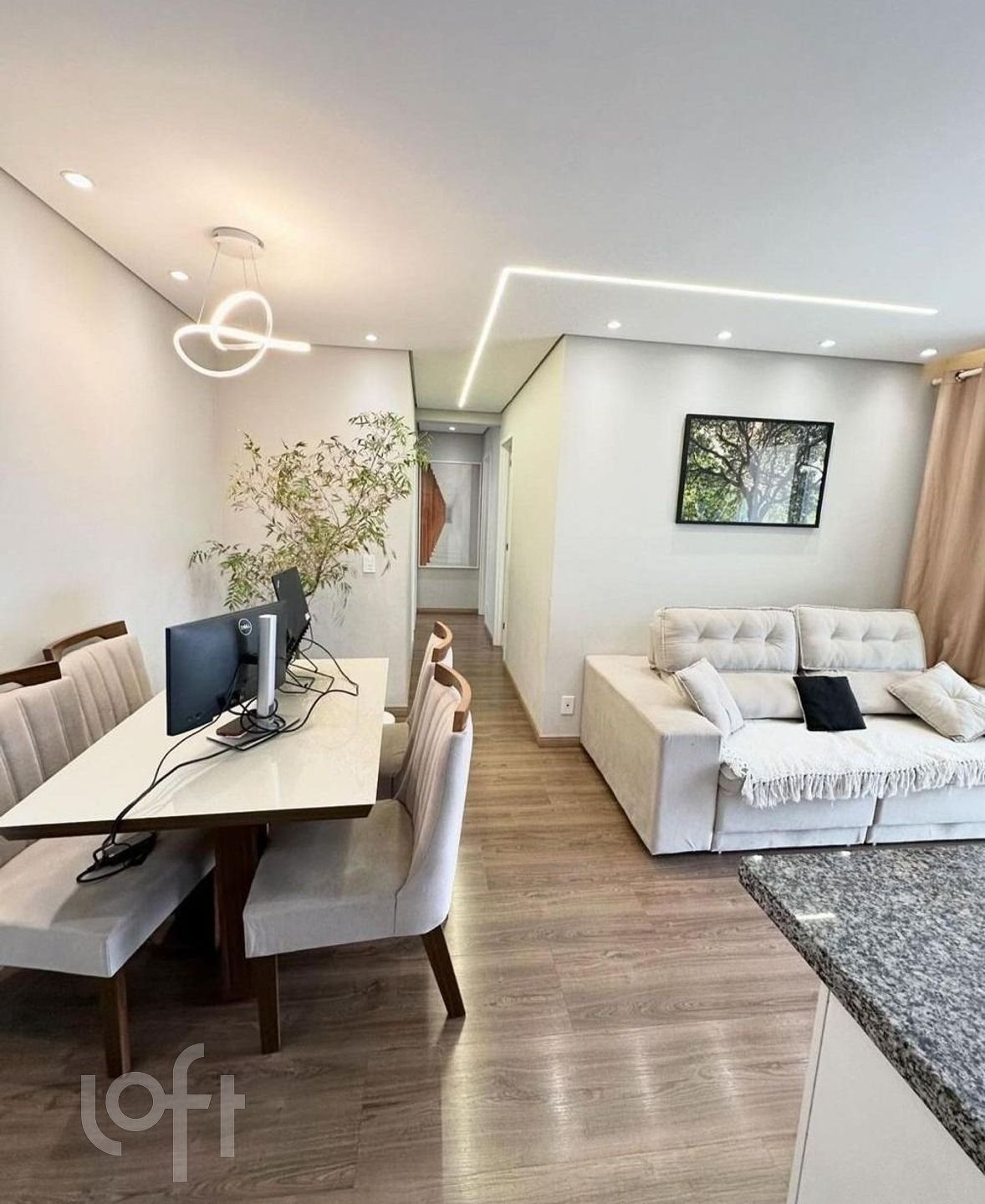 Apartamento à venda com 3 quartos, 75m² - Foto 1