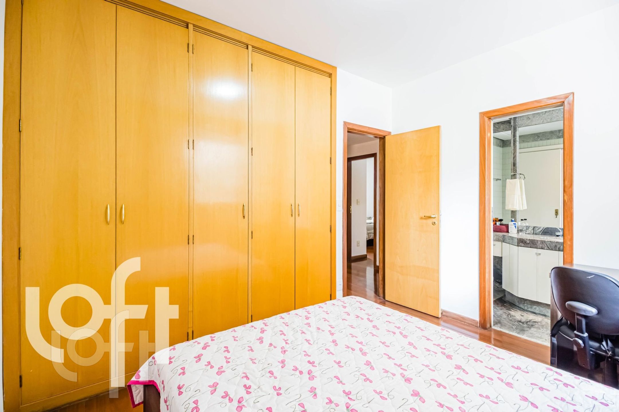 Apartamento à venda com 4 quartos, 200m² - Foto 16