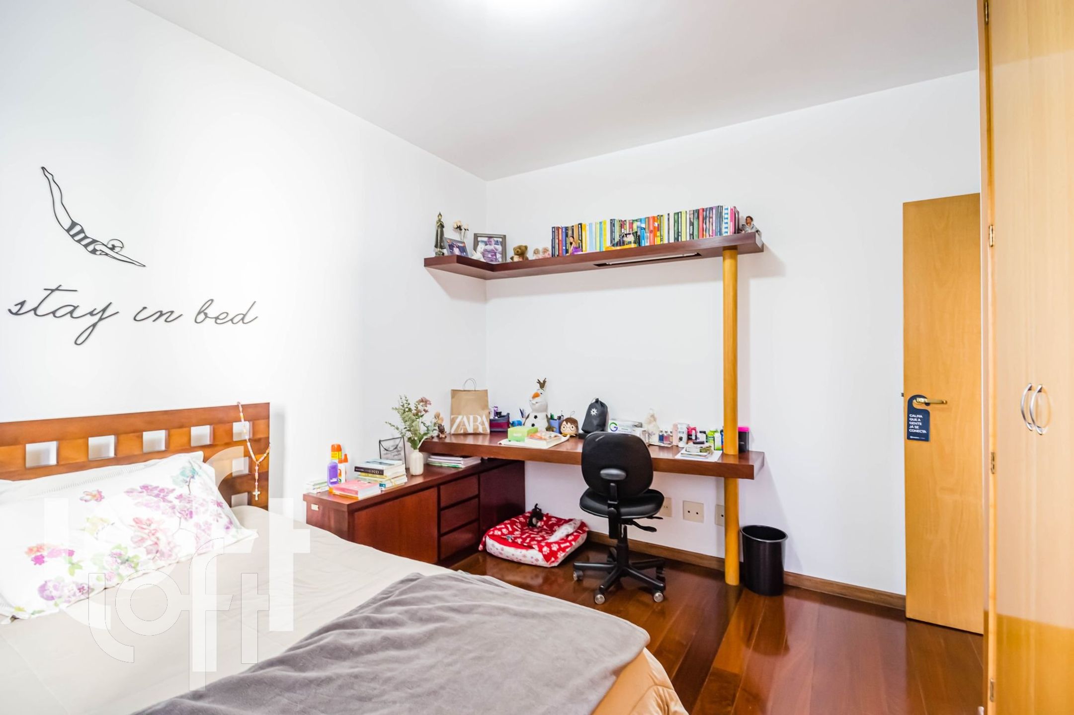 Apartamento à venda com 4 quartos, 200m² - Foto 4