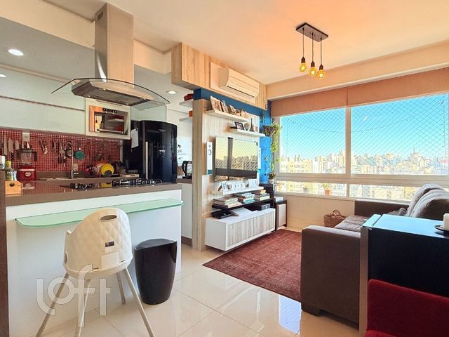 Apartamento com 65m², 2 dormitórios, 1 suíte, 1 vaga, Cidade Baixa em Porto Alegre