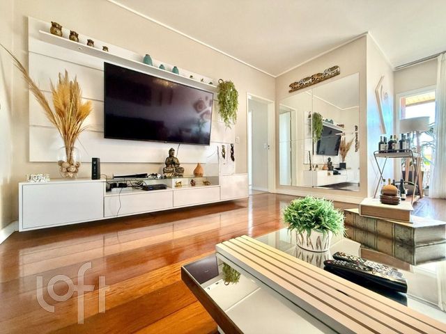 Apartamento com 129m², 3 dormitórios, 1 suíte, 1 vaga, Vila Ipiranga em Porto Alegre