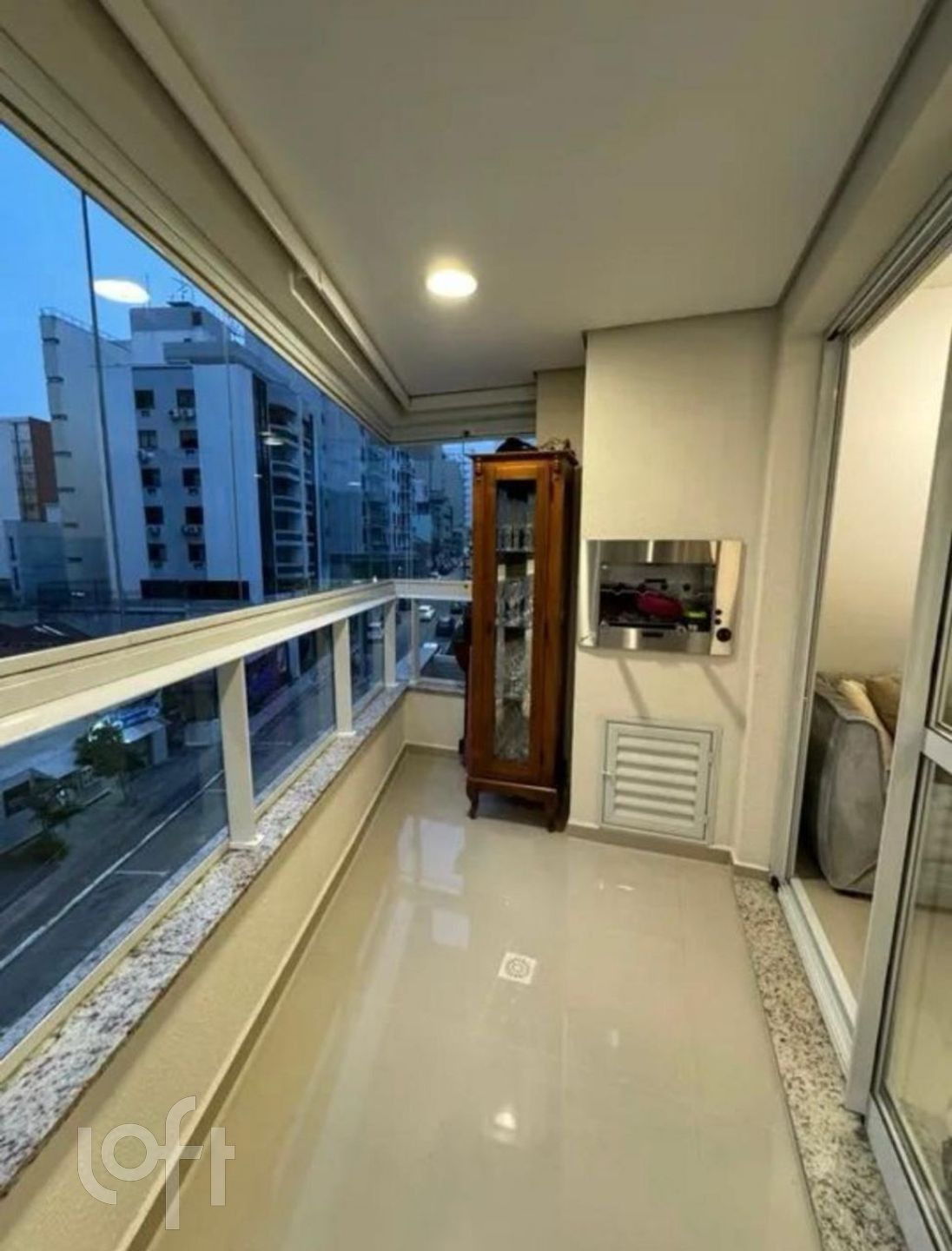 Apartamento à venda em Centro com 67 m², 2 quartos, 1 suíte, 2 vagas