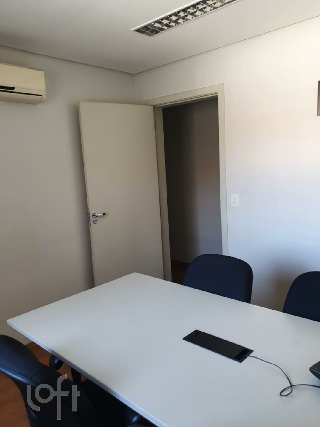 Casa à venda com 5 quartos, 200m² - Foto 22