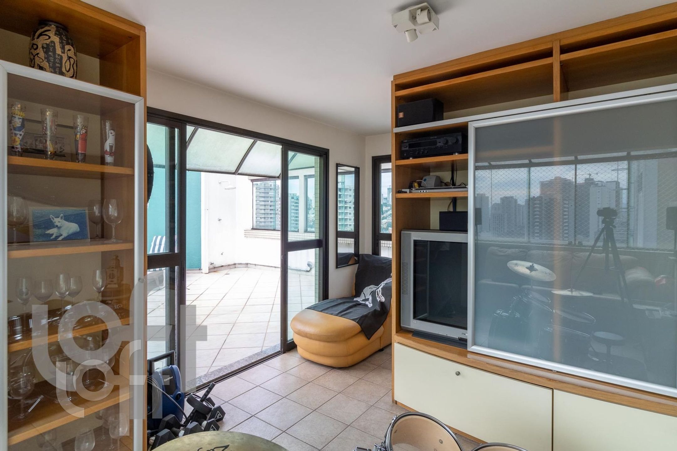 Apartamento à venda com 3 quartos, 160m² - Foto 18