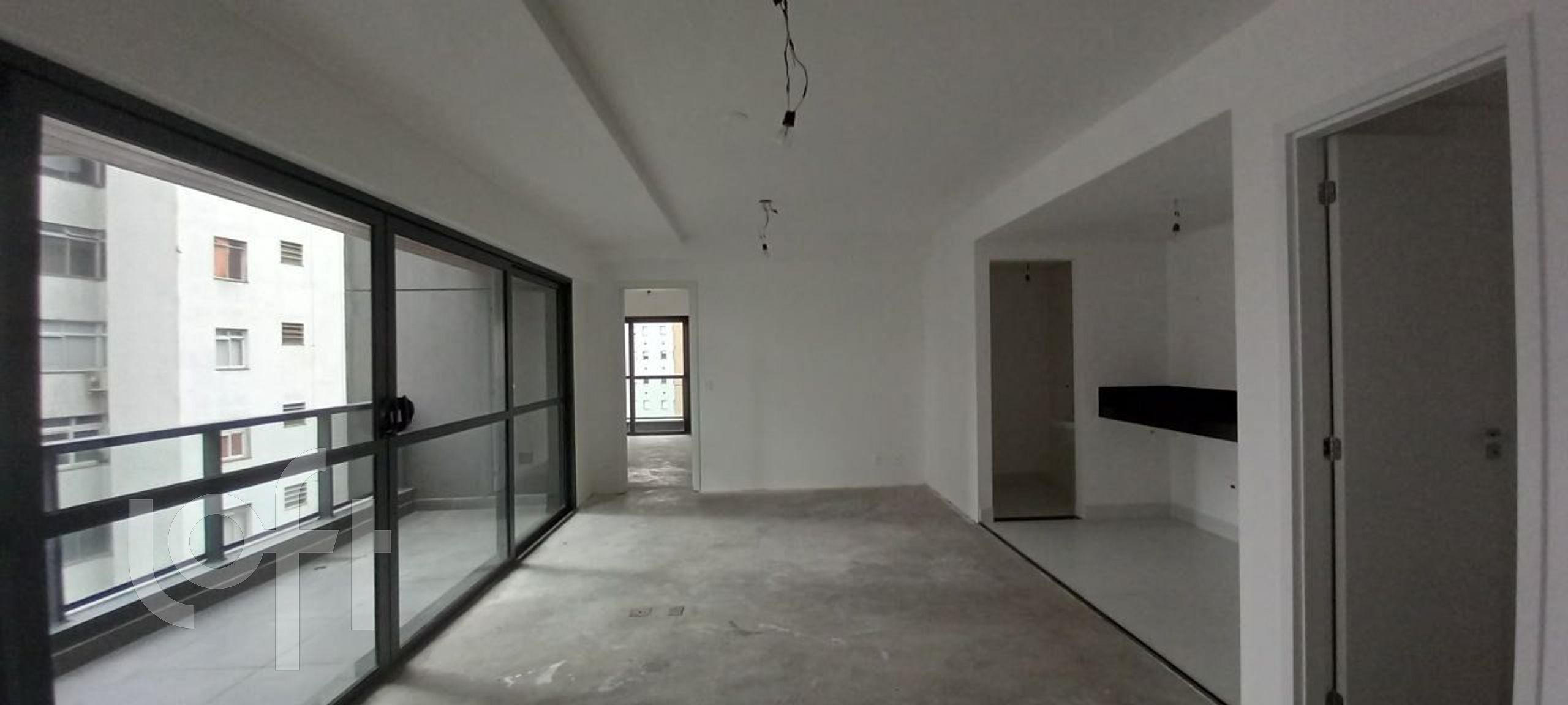 Apartamento à venda com 2 quartos, 153m² - Foto 2