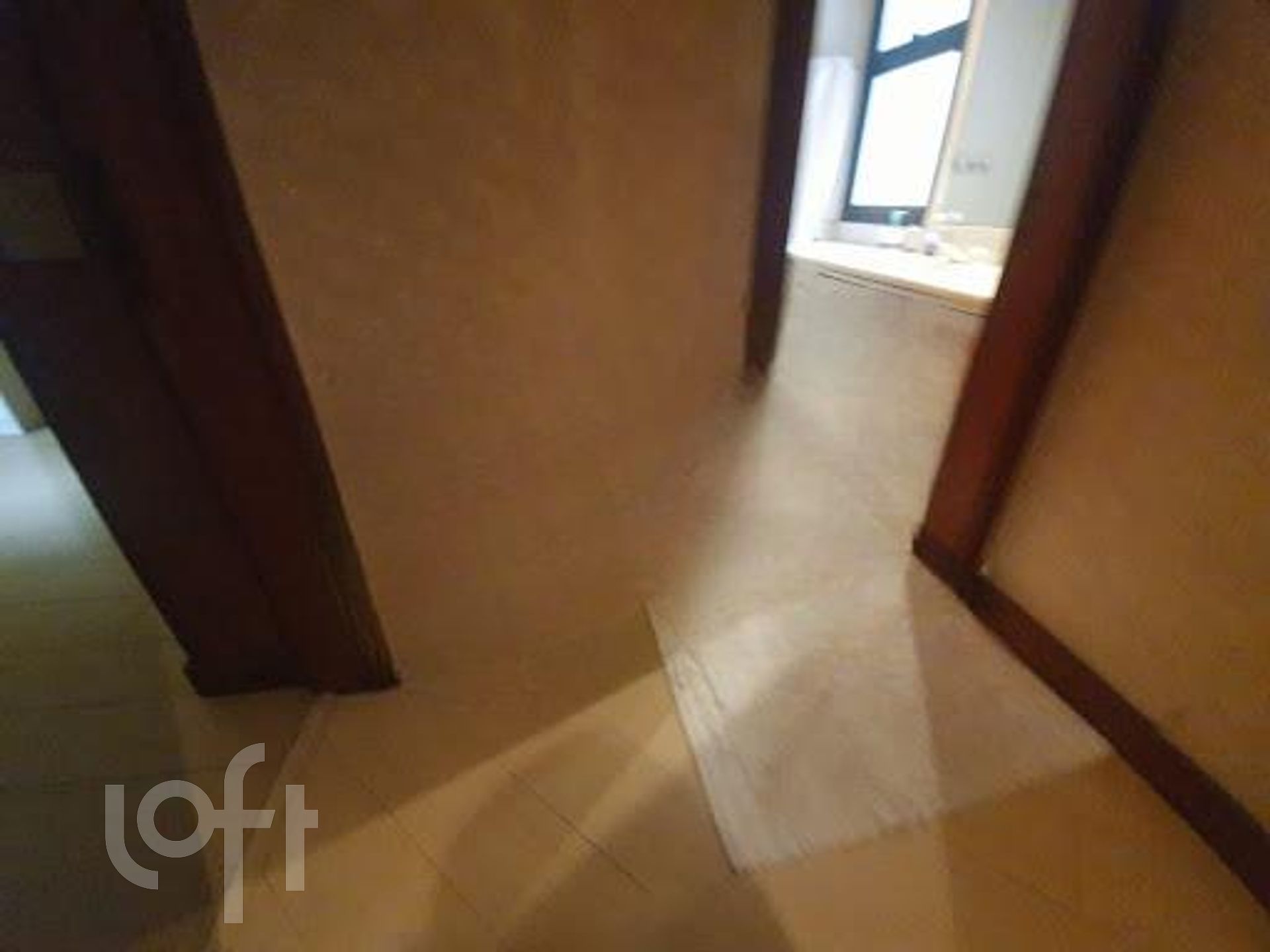 Apartamento à venda com 4 quartos, 260m² - Foto 2