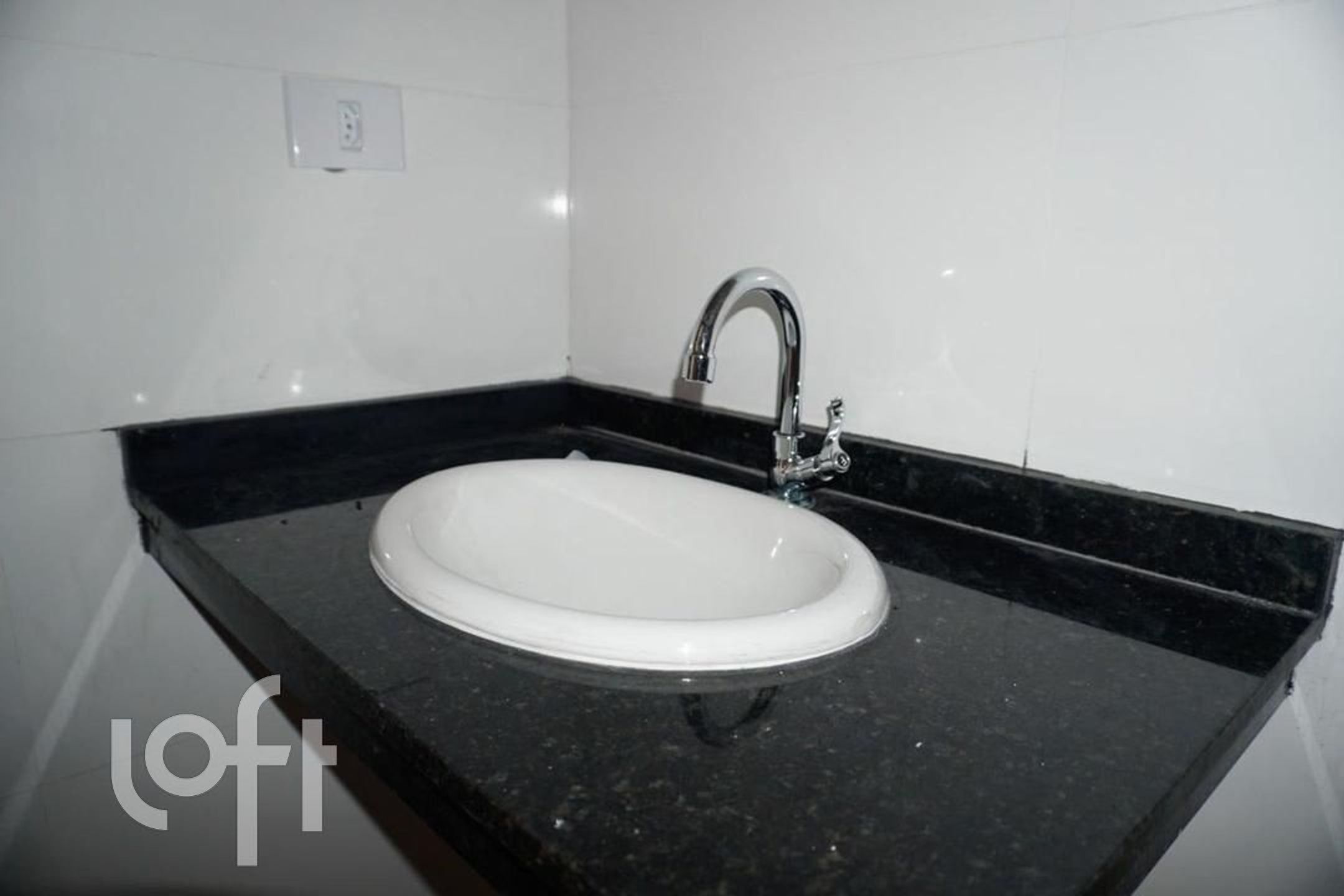 Apartamento à venda com 2 quartos, 44m² - Foto 18