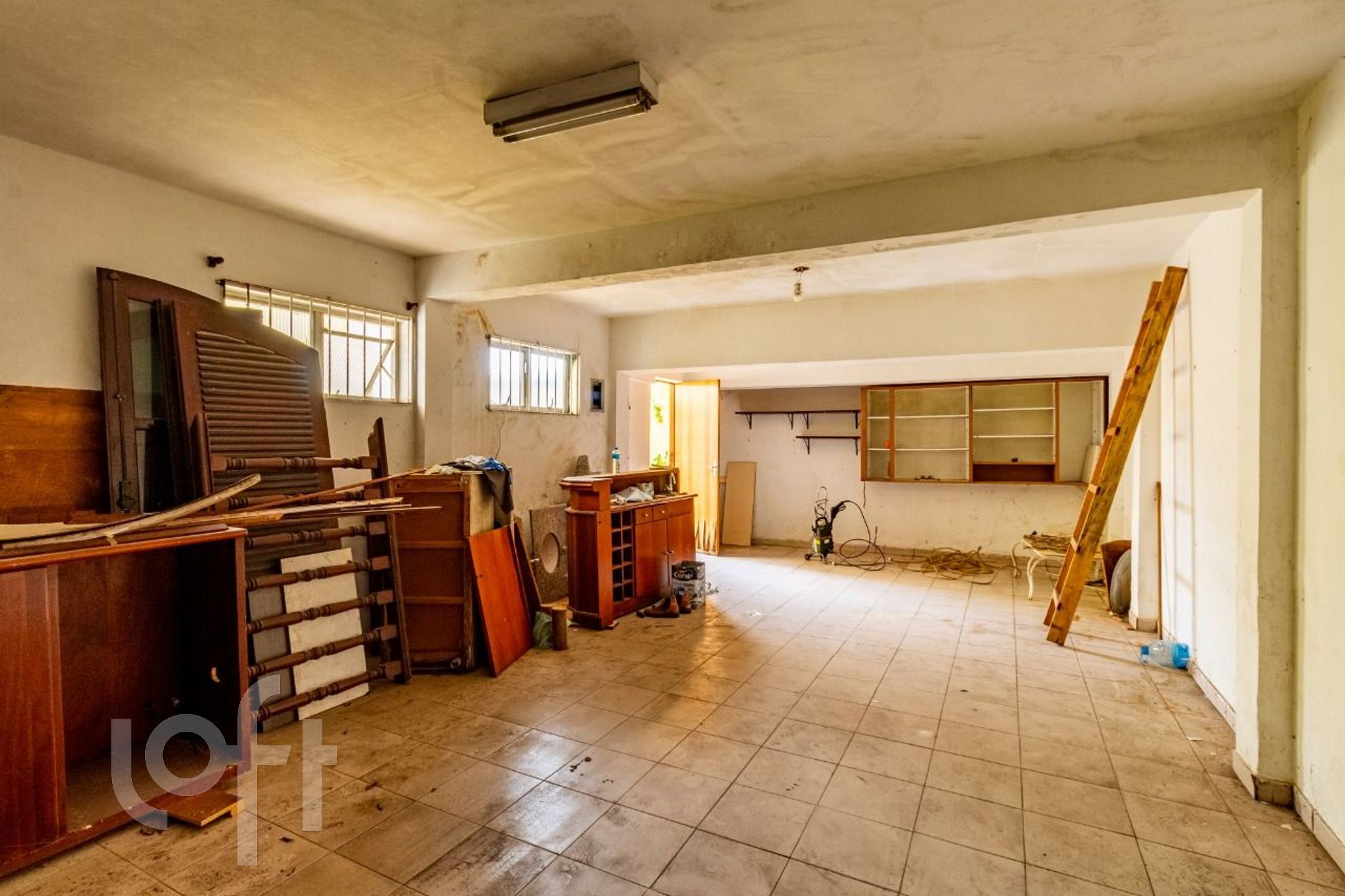 Casa à venda com 4 quartos, 300m² - Foto 43