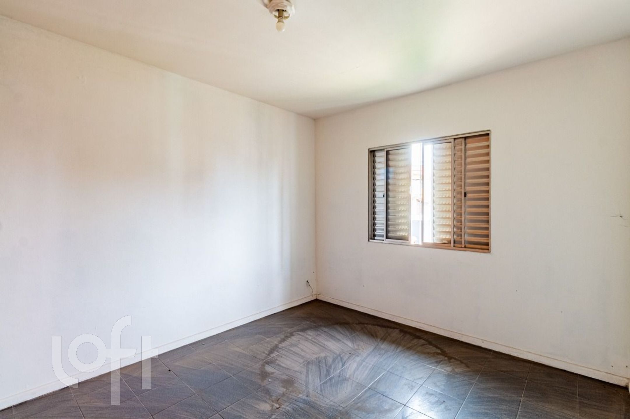 Casa à venda com 4 quartos, 300m² - Foto 17