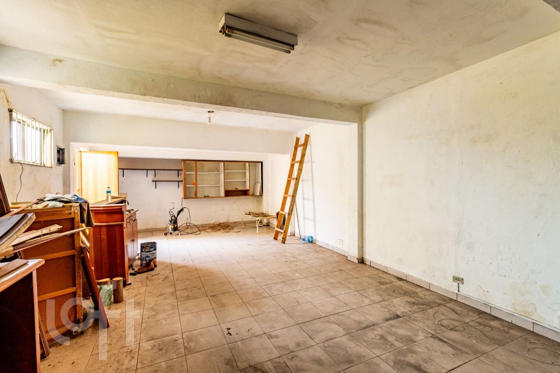 Casa à venda com 4 quartos, 300m² - Foto 44