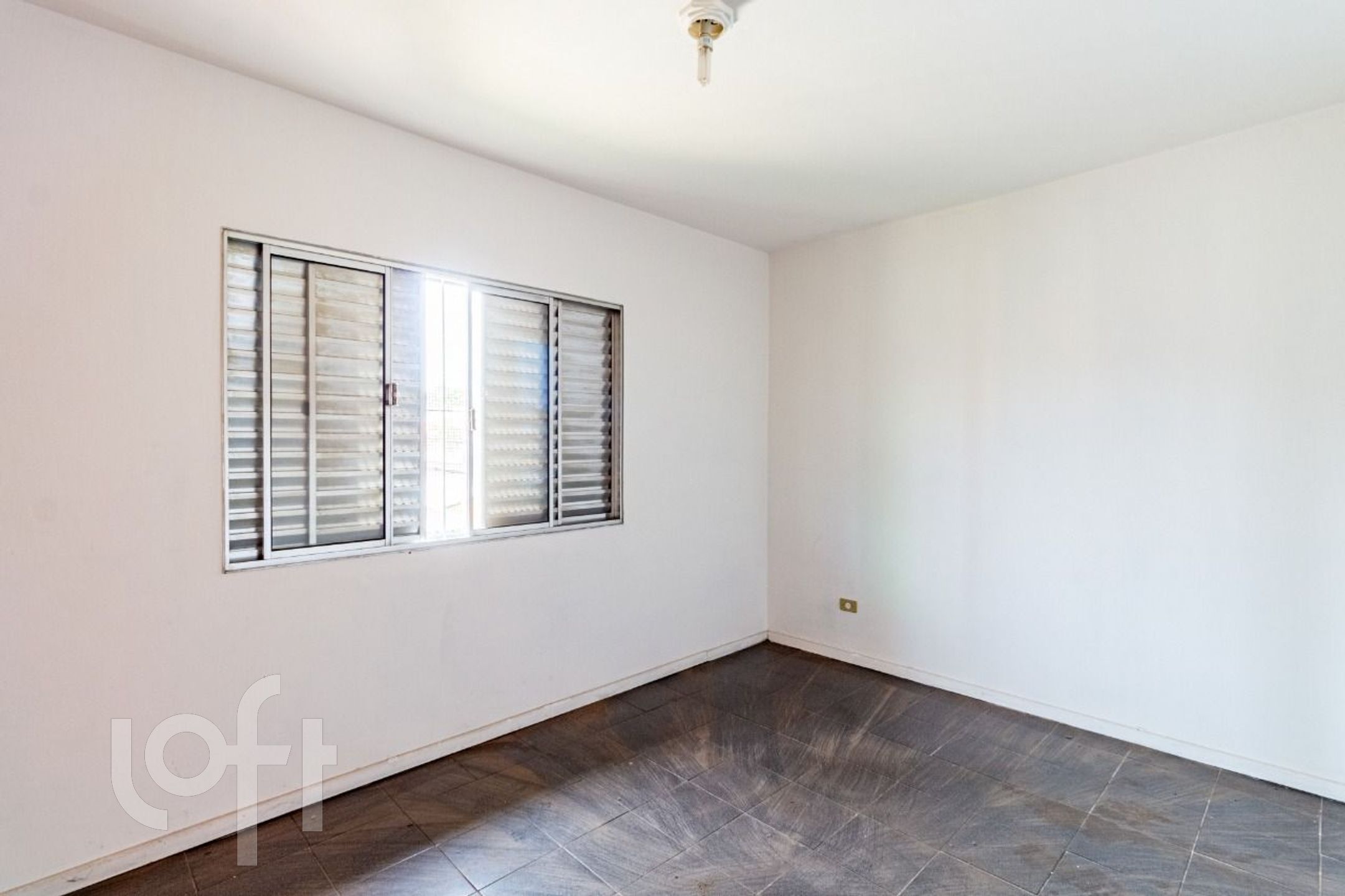 Casa à venda com 4 quartos, 300m² - Foto 18