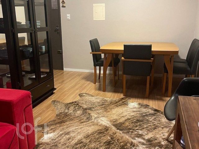 Apartamento com 45m², 1 dormitório, 1 vaga, Petrópolis em Porto Alegre