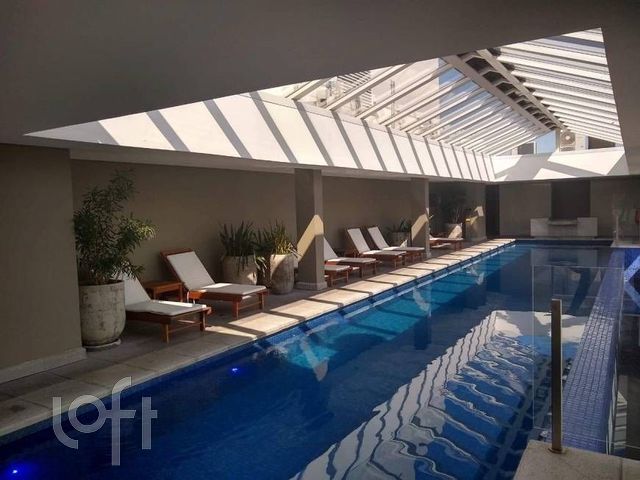 Apartamento com 77m², 2 dormitórios, 2 suítes, 1 vaga, Petrópolis em Porto Alegre