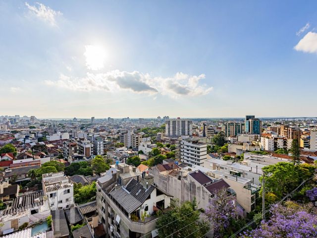 Apartamento com 108m², 3 dormitórios, 1 suíte, 2 vagas, São João em Porto Alegre