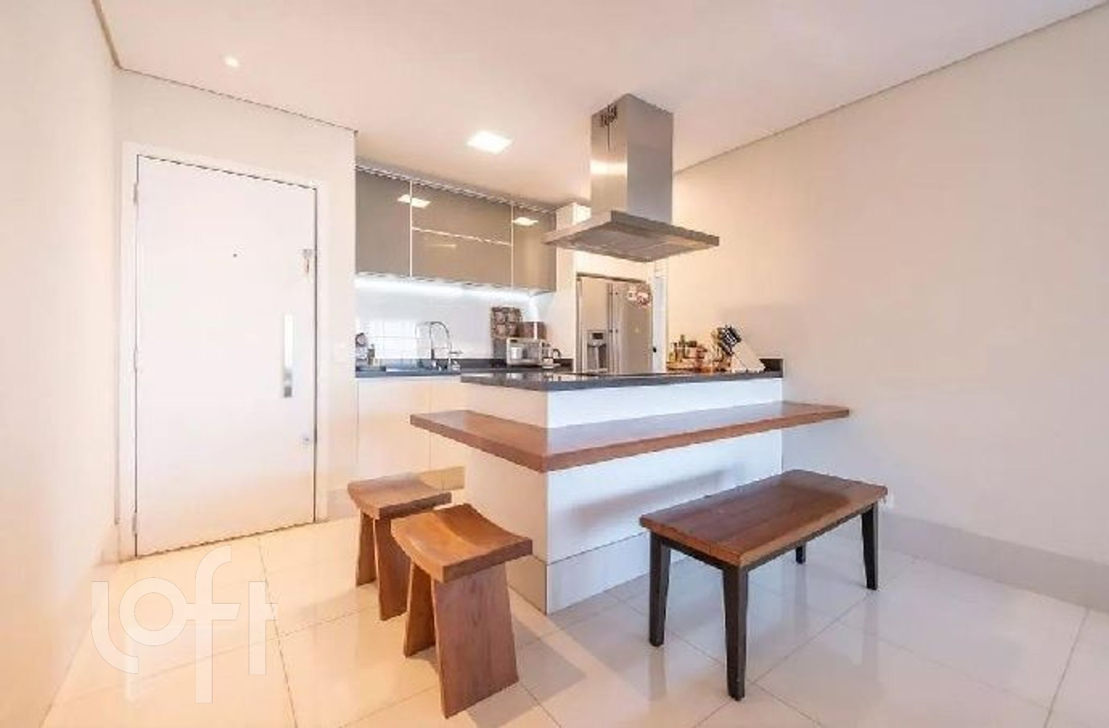 Apartamento à venda com 2 quartos, 104m² - Foto 3