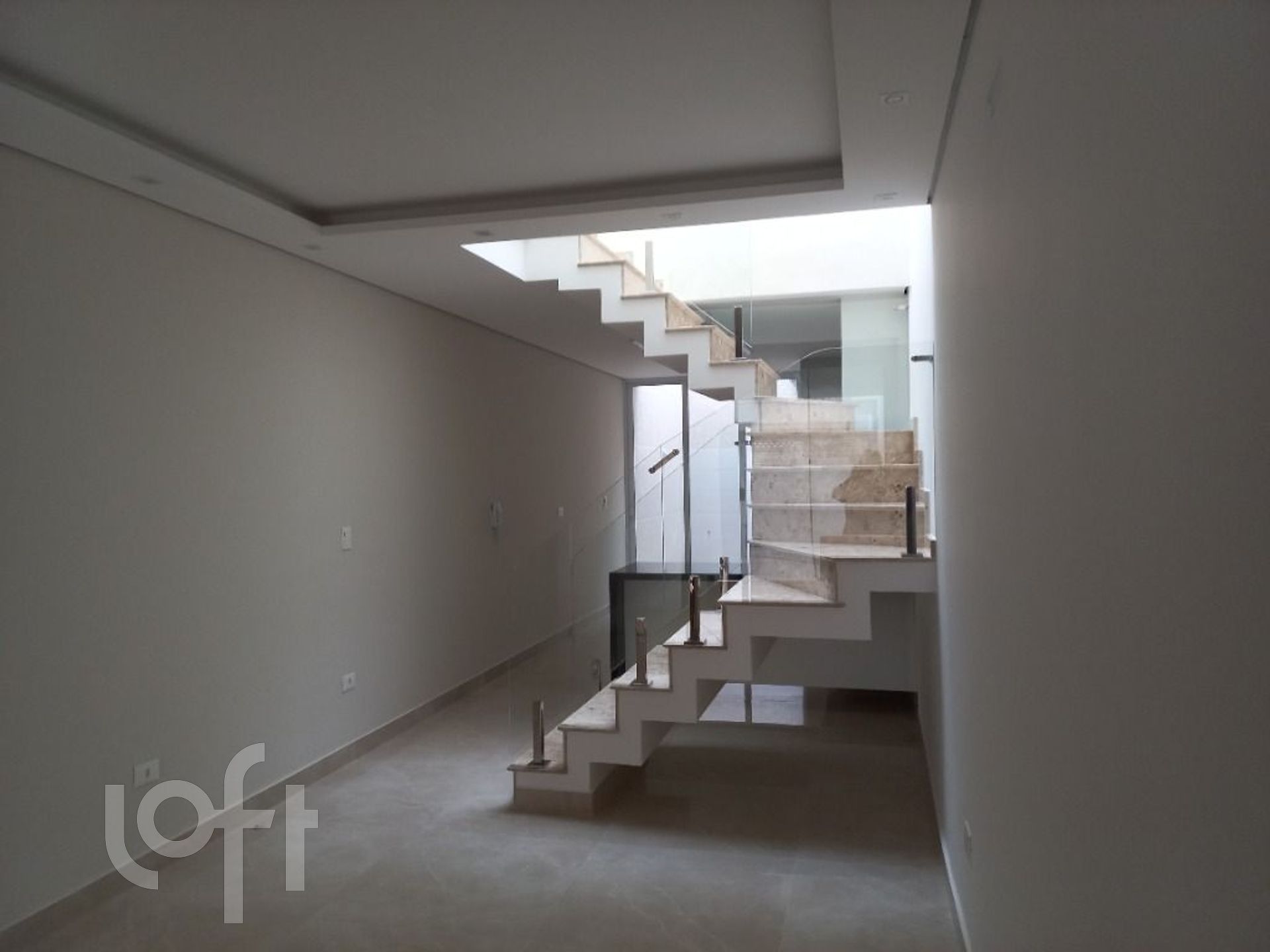 Casa à venda com 3 quartos, 105m² - Foto 4