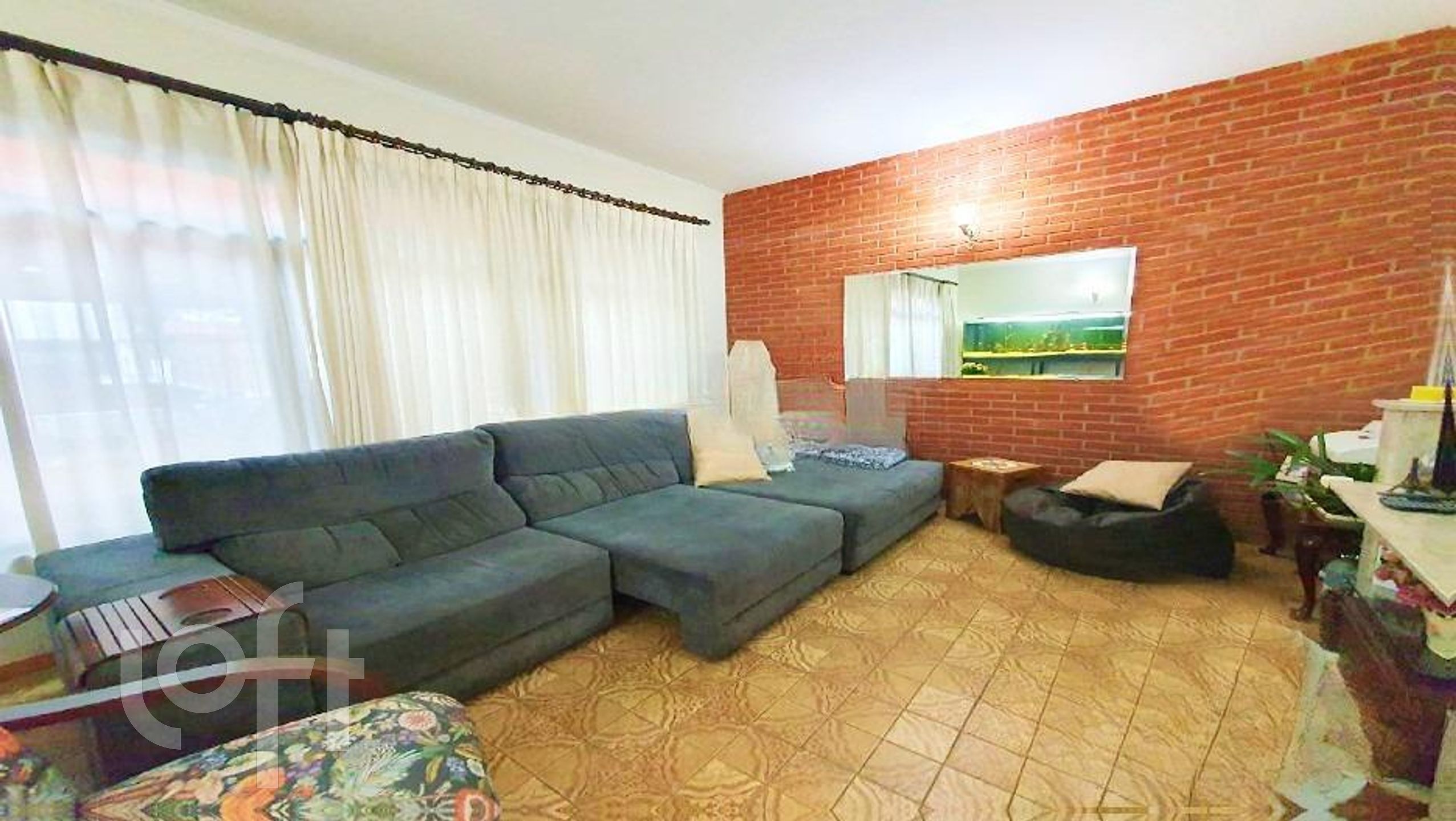 Casa à venda com 3 quartos, 200m² - Foto 2